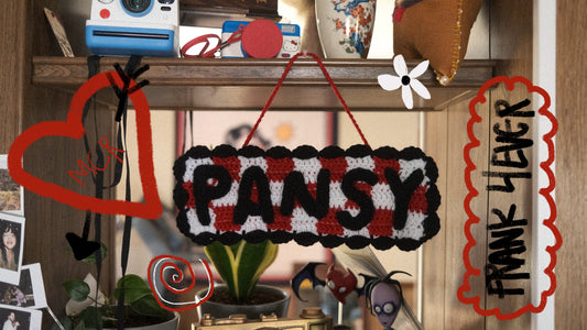 🖤 pansy pennant 🖤